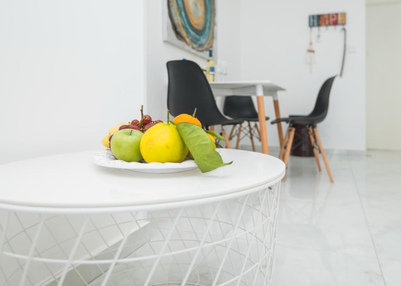 Six Apartments Larnaca Exterior photo