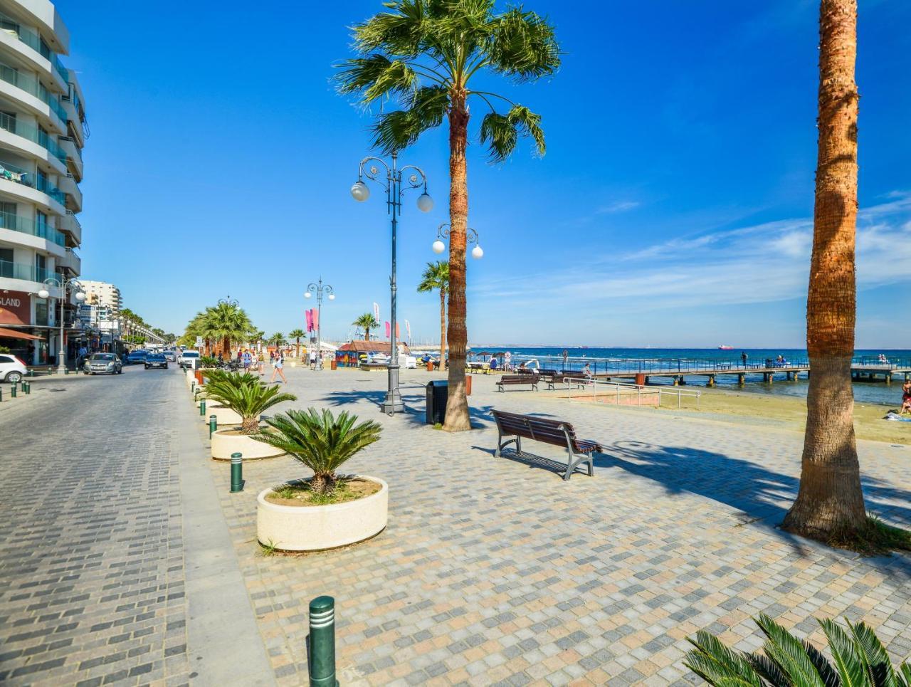 Six Apartments Larnaca Exterior photo