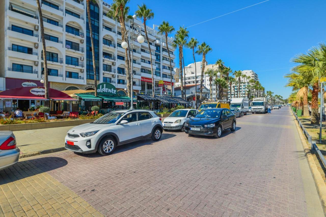 Six Apartments Larnaca Exterior photo
