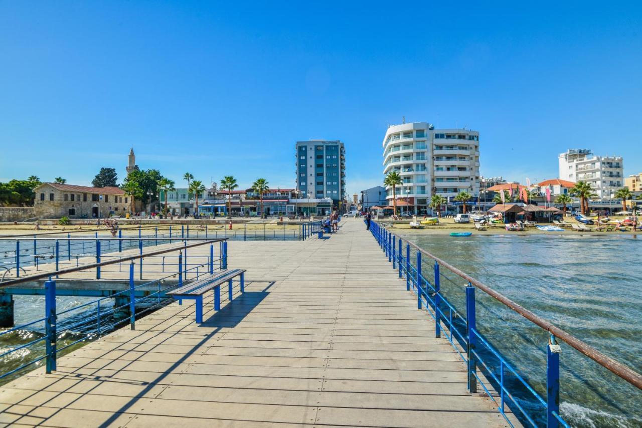 Six Apartments Larnaca Exterior photo