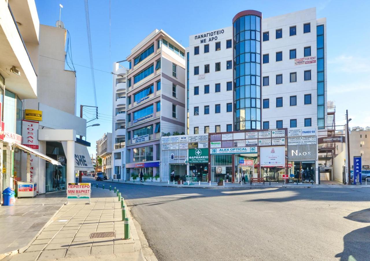 Six Apartments Larnaca Exterior photo