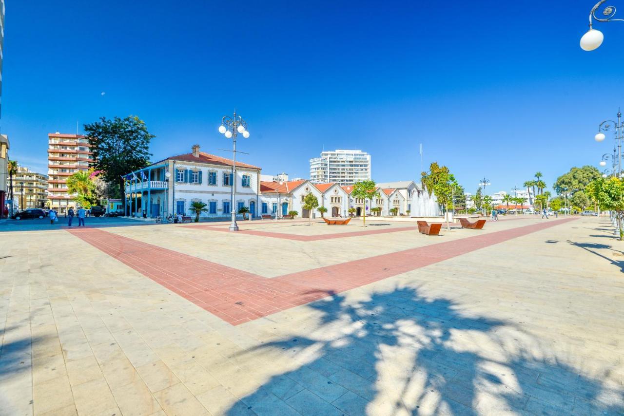 Six Apartments Larnaca Exterior photo