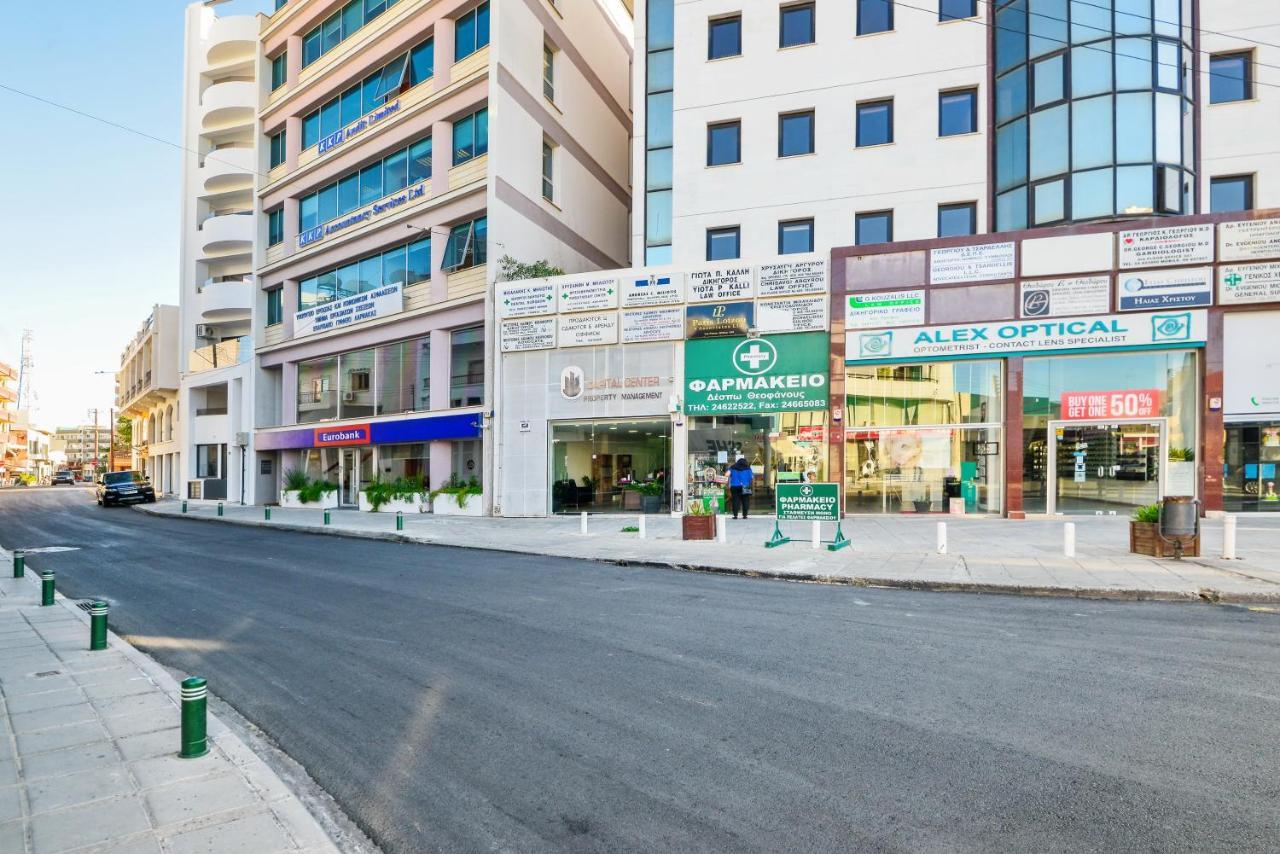 Six Apartments Larnaca Exterior photo